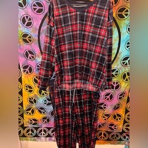 Size: Adult XL / Color: Red & Black / Brand: Nautica